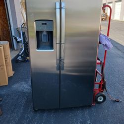 GE Stainless Steel Refrigerator
