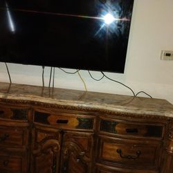 Large Dresser  Multiple Drawers And Hidden Storage Space