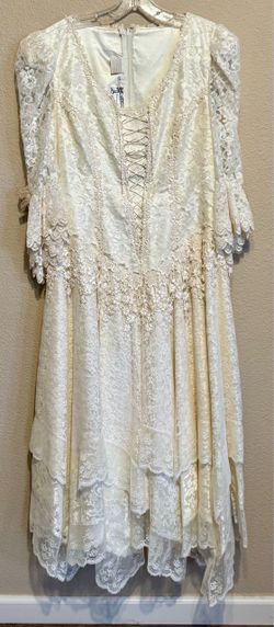 VICTORIAN STYLE WOMENS DRESS