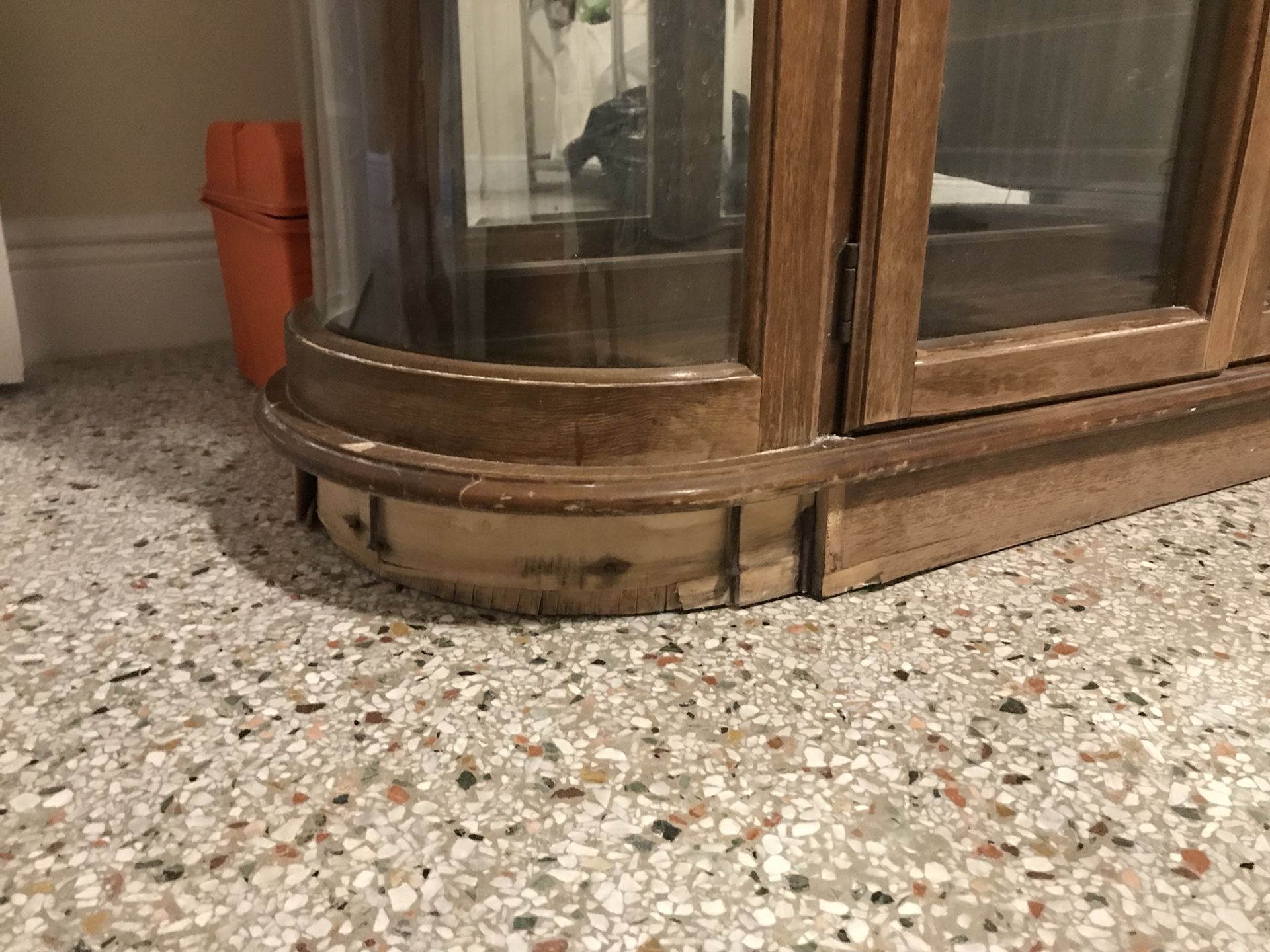 Curio Cabinet • China Cabinet Antique
