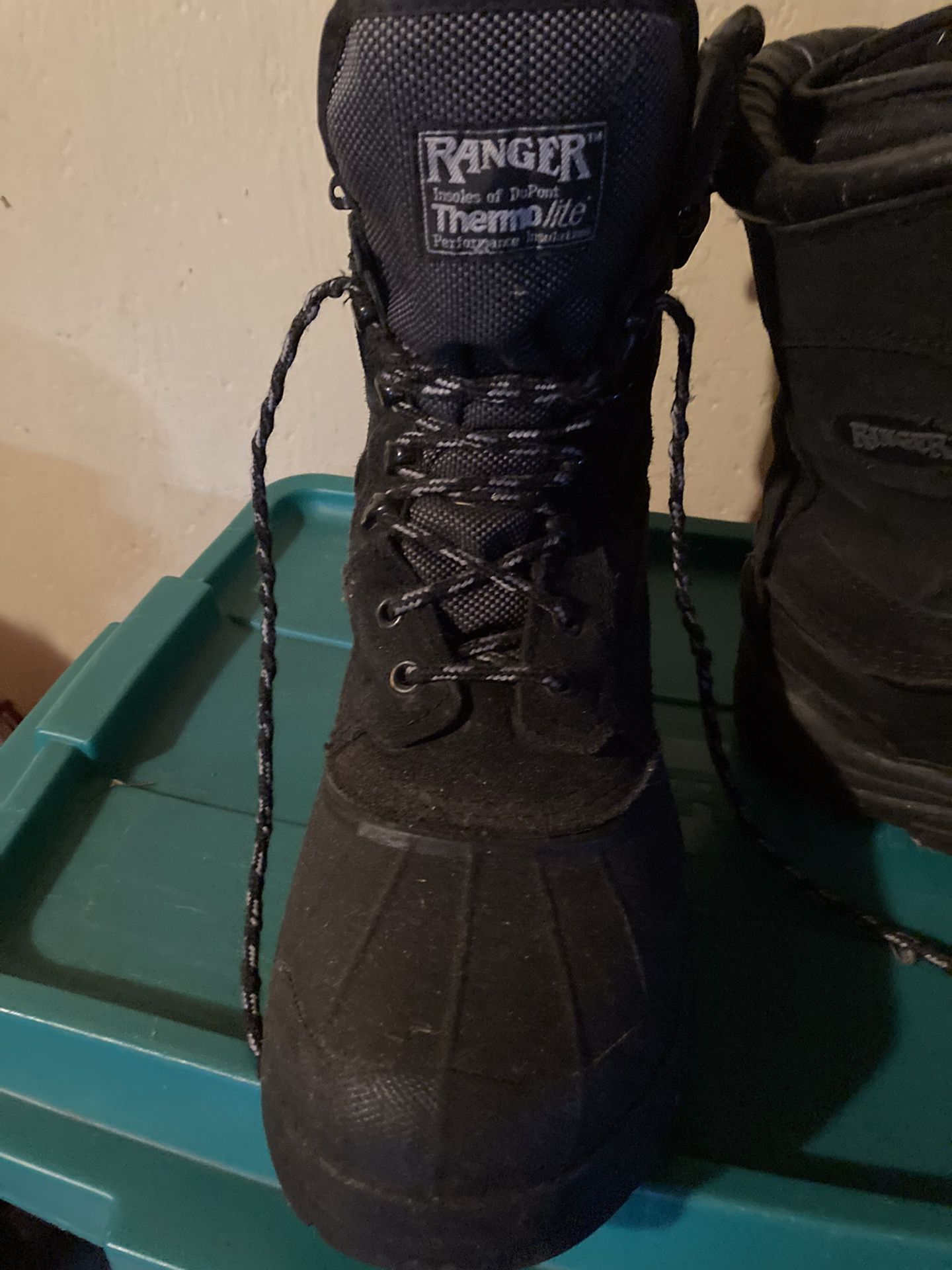 Men Winter Snow Boots  Size 12 Removable Felt Liners $25.