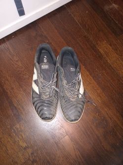 NEW BALANCE 4040 CLEATS SIZE 10 MENS