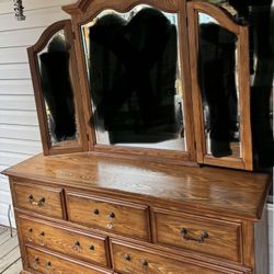 Solid Oak Dresser with detachable mirror Crafted by American Heirloom Traditions