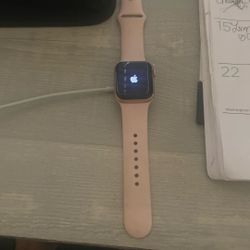 Apple Watch MODEL. A2351