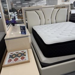Many Bed Selection only @ FURNITURE LOVE ❤️ Same Day Delivery 🚚