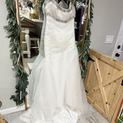 Use Gown Large White Clean No Holes Stains 