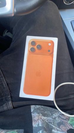 Apple iPhone 17 Pro Max in Cosmic Orange 512 GB – NEW!