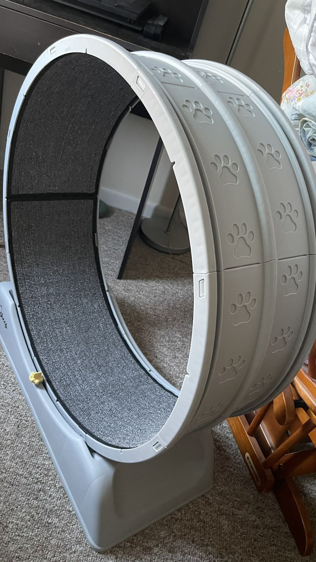 Treadmill wheel