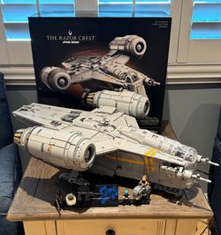LEGO Star Wars UCS 75331 The Razor Crest The Mandalorian COMPLETE ASSEMBLED