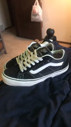 Vans size 6.5 nice and clean just need new laces!