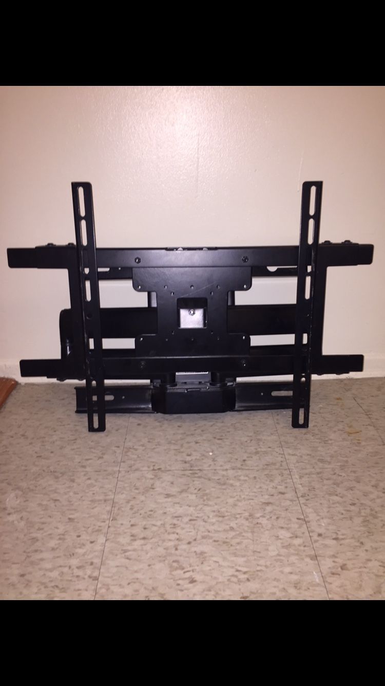 TV Full motion wall bracket