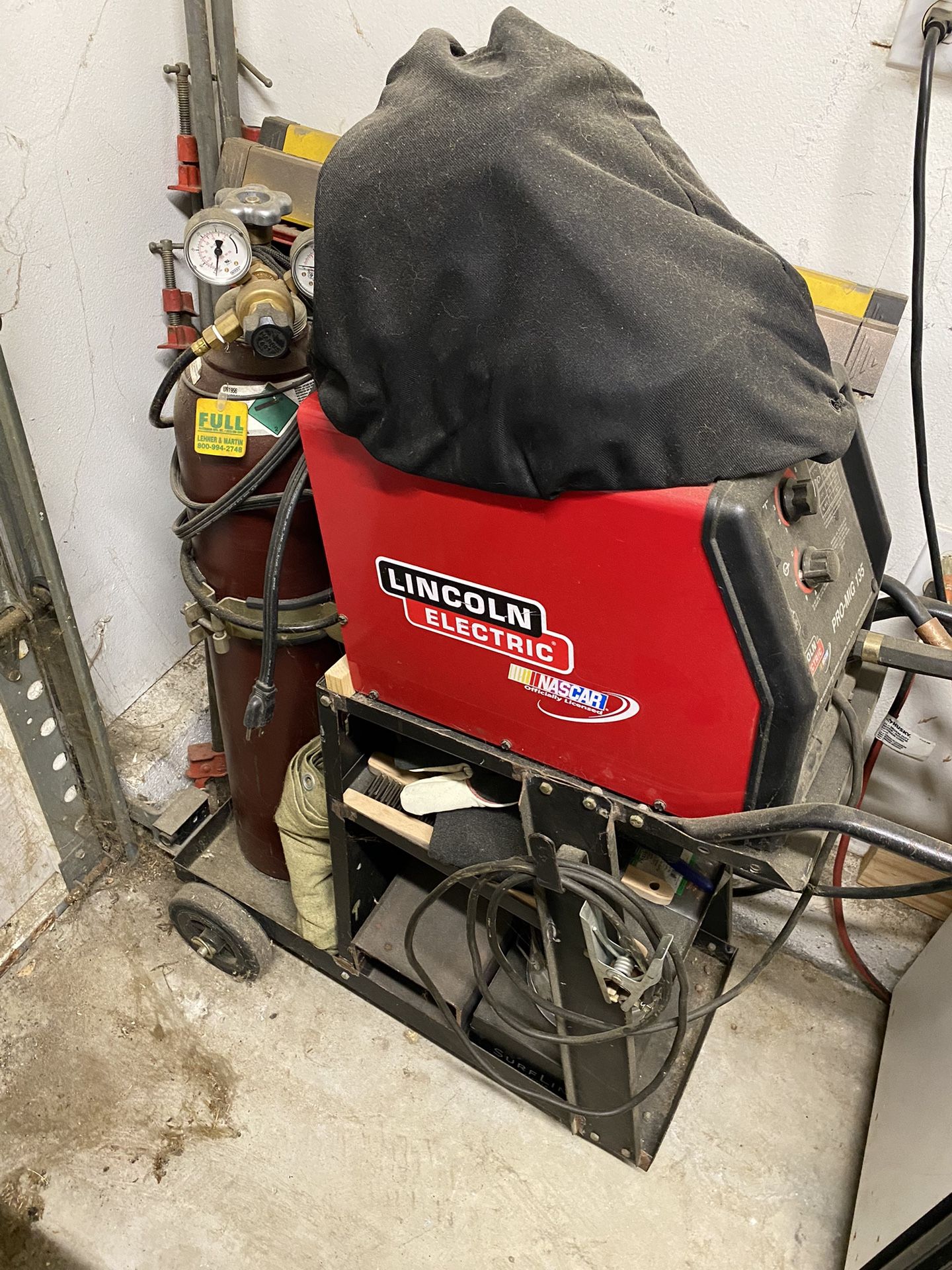 Lincoln Electric Pro Mig 135 Welder for Sale in Orange, CA OfferUp