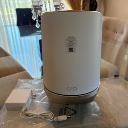 Netgear Orbi 960-100NAS WiFi 6E Router