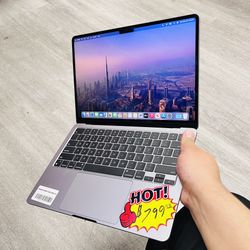 MacBook Air M2 2022