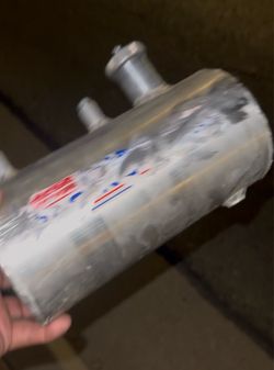 Gas tank