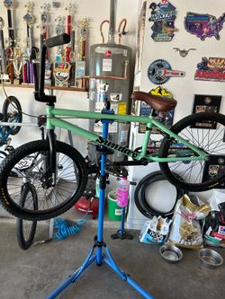 Sunday bmx bike