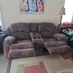 Love seating and chair