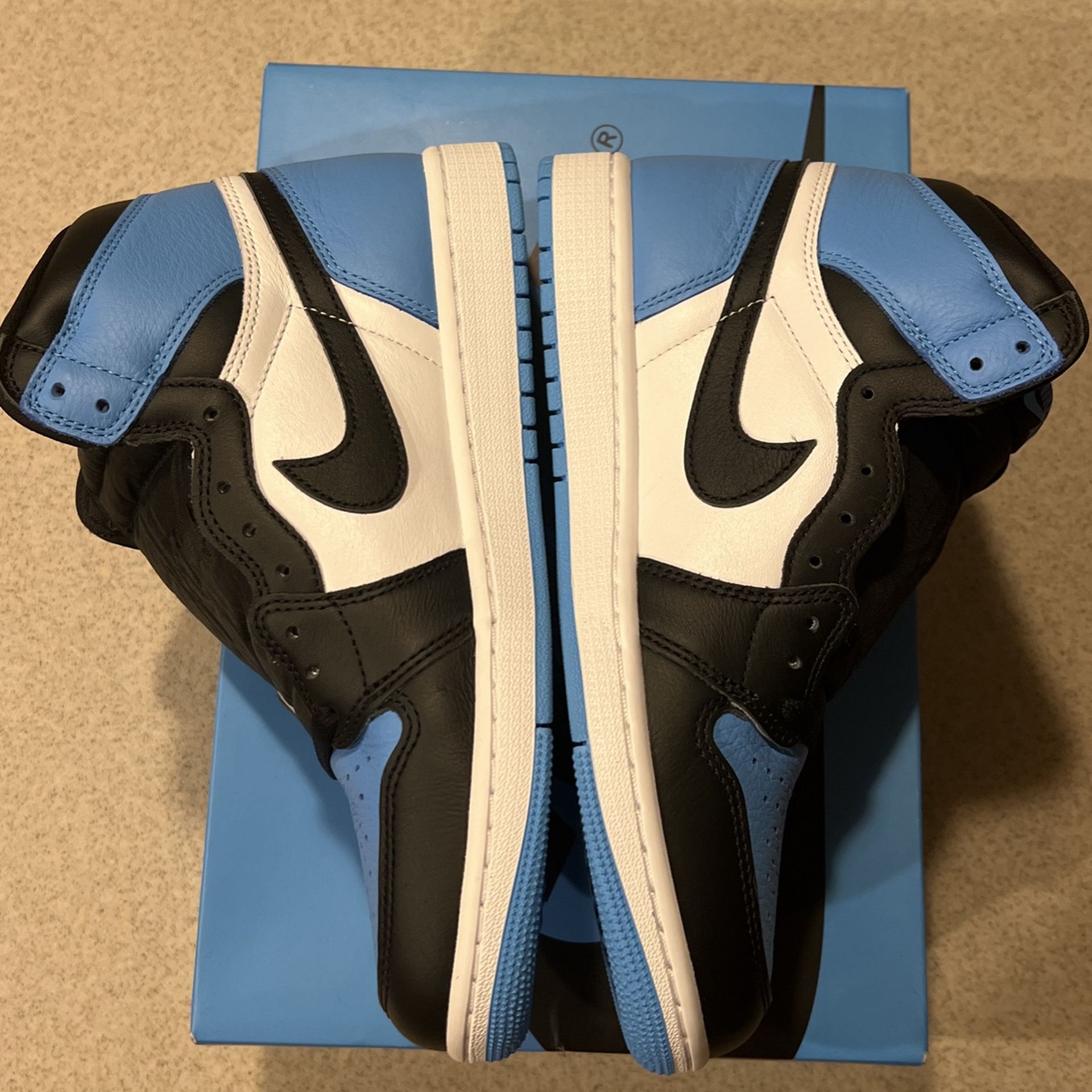 Retro Jordan 1 Unc