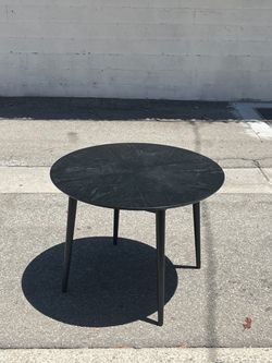 Round Table - Solid Wood