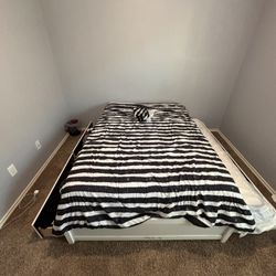 Full  White Bed With 2 Drawers And Twin Trundle 