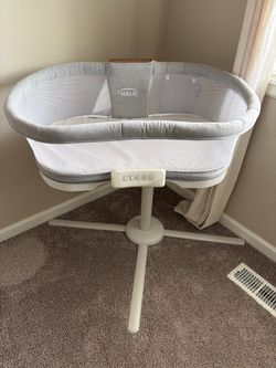 Halo Bassinet newborn