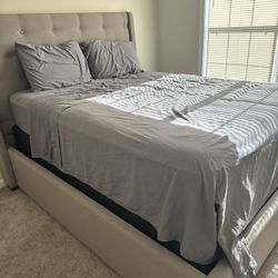 Bed An Mattress 
