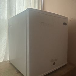 Mini Freezer Countertop