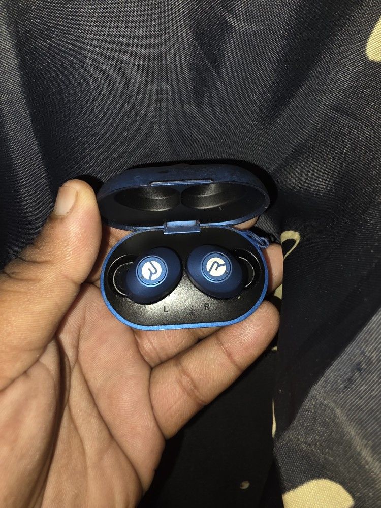 Raycon Earbuds Slightly USED