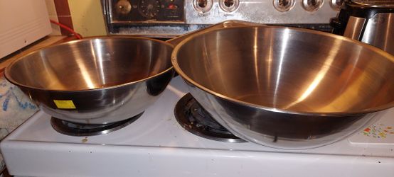 [New] Mixing Bowls, Heavy Duty Stainless Steel 8 Qt, 18 Qt; Plus 12 X8 Steel Tray, Wicker Basket 