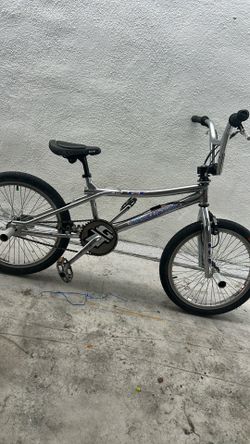 GT PERFOMER 1989