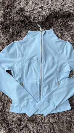 NWT Lululemon Define Jacket Luon Size 6 - Baby Blue with Gold Zipper