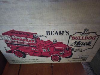 Beam's Bulldog Mack 1917 Fire Truck Decanter Box