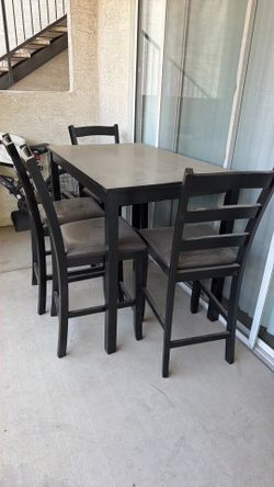 Black Table