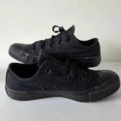 CONVERSE CHUCK TAYLOR All Star Low Top Unisex Canvas Sneaker Shoes -Black-  Size:Men's 4/women's 6