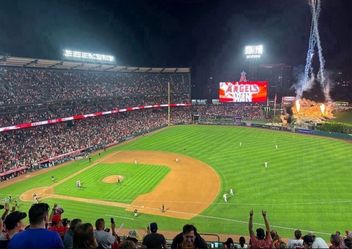 Los Angeles Dodgers Vs Los Angeles Angels - 4 Tix W/Preferred Parking