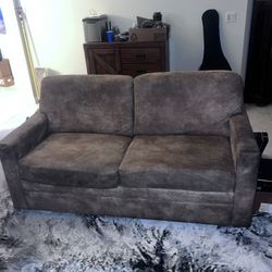 LA-Z-BOY Sleeper Sofa  w/ Air-Matress