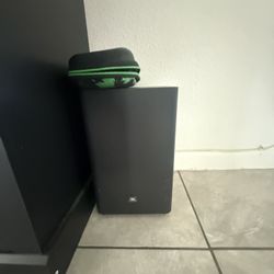 Jbl Sound Bar !!! Like New 150$ Obo