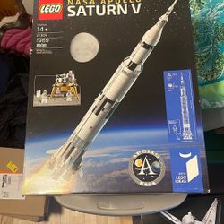 LEGO NASA APOLLO SATURN V 