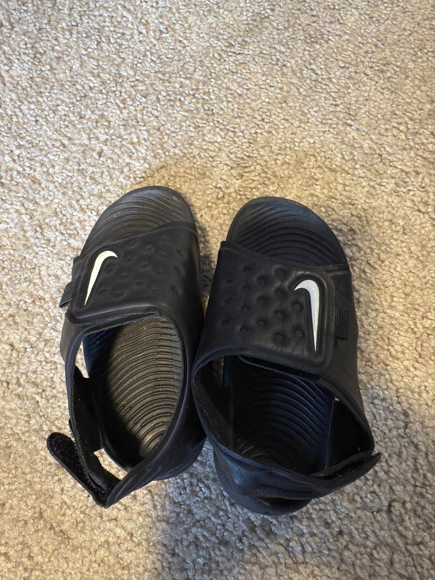 Size 7C Nike Toddler Sandals