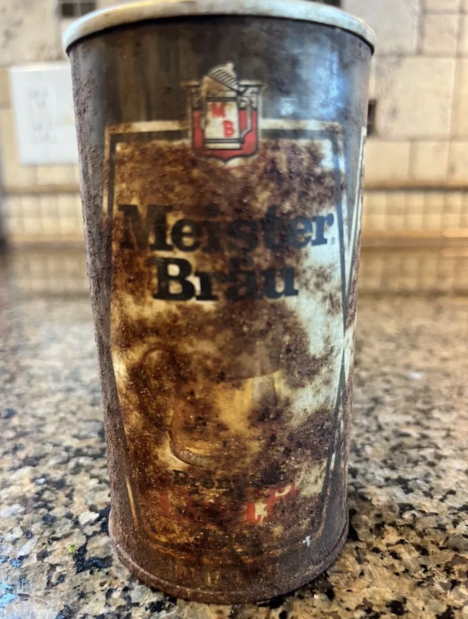 Meister Brau Draft pull tab Empty  beer can  Lots Of Patina!