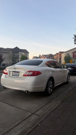 2013 Infiniti M37