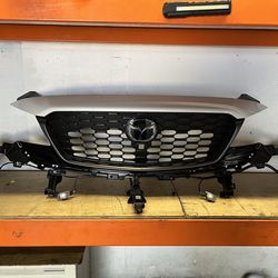 2026 Mazda CX-5 CX5 Front Grill Grille OEM With Radar And Bumper Sensors