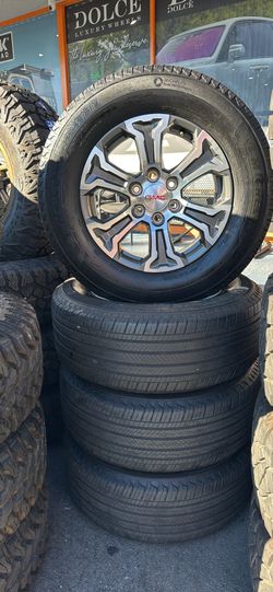 WHEELS OEM 18” STOCK CHEVY TAHOE YUKON DENALI