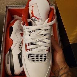 Jordan 4 Fire Red