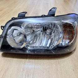 2007 Toyota Highlander Driver Side (LH) Headlight Assembly