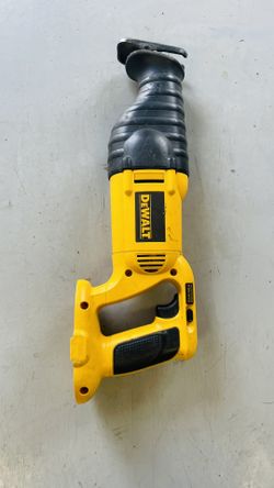 Dewalt 18 Volt Dc  Sawsall  Used But Works Good  (Tool Only) $55
