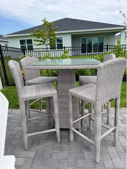 High Top Patio Bar Table and Chairs