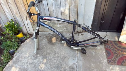 Schwinn midtown frame