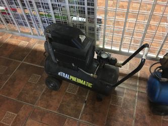 Central pneumatic compressor