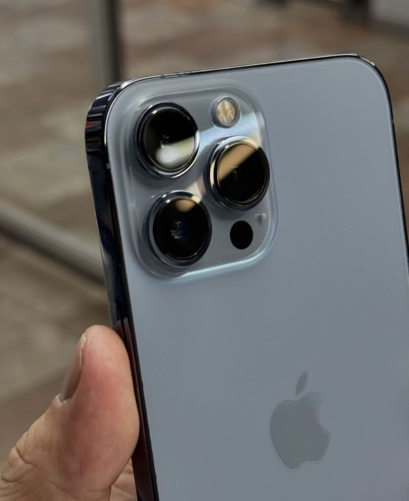 iPhone Thirteen Pro Max Unlock Available